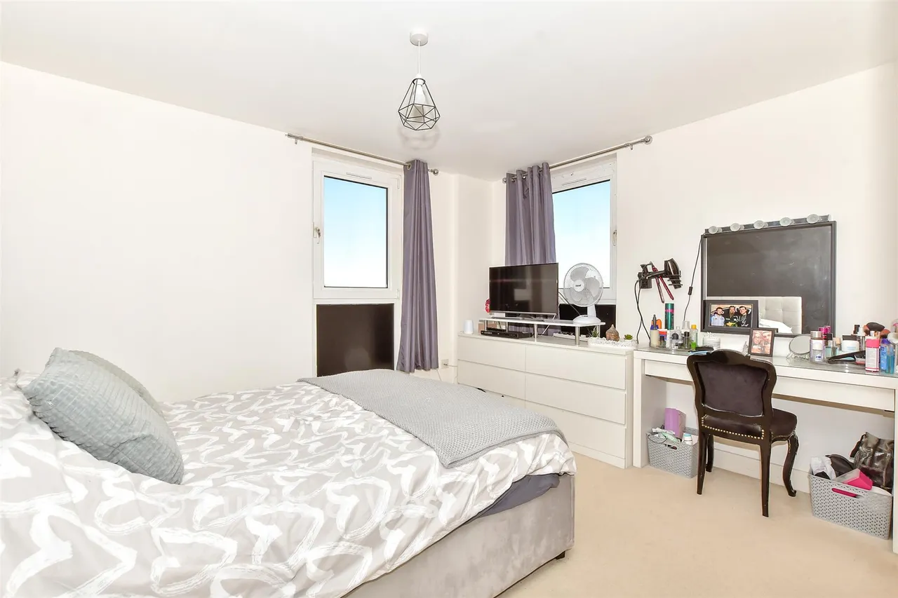 Fratton Way, Southsea, PO4, photo 6