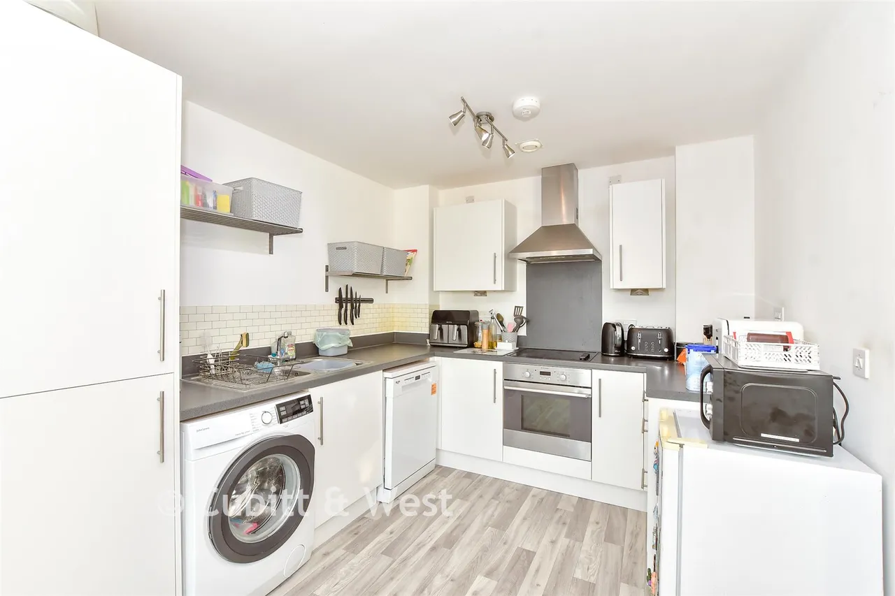 Fratton Way, Southsea, PO4, photo 4