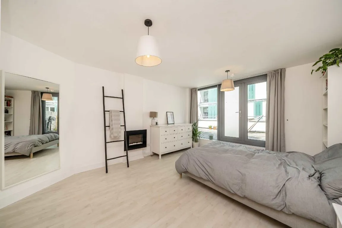 Hardwicks Square, SW18, photo 6