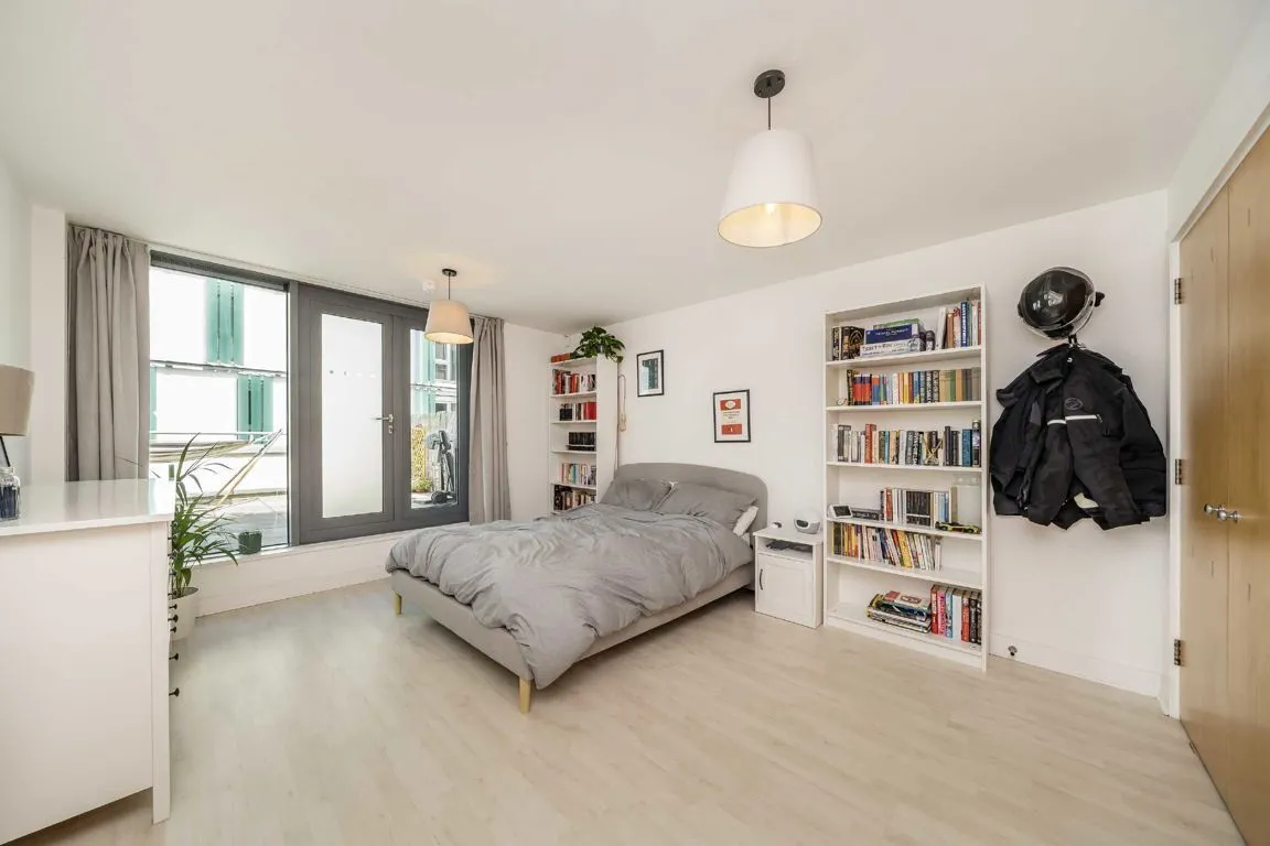 Hardwicks Square, SW18, photo 8