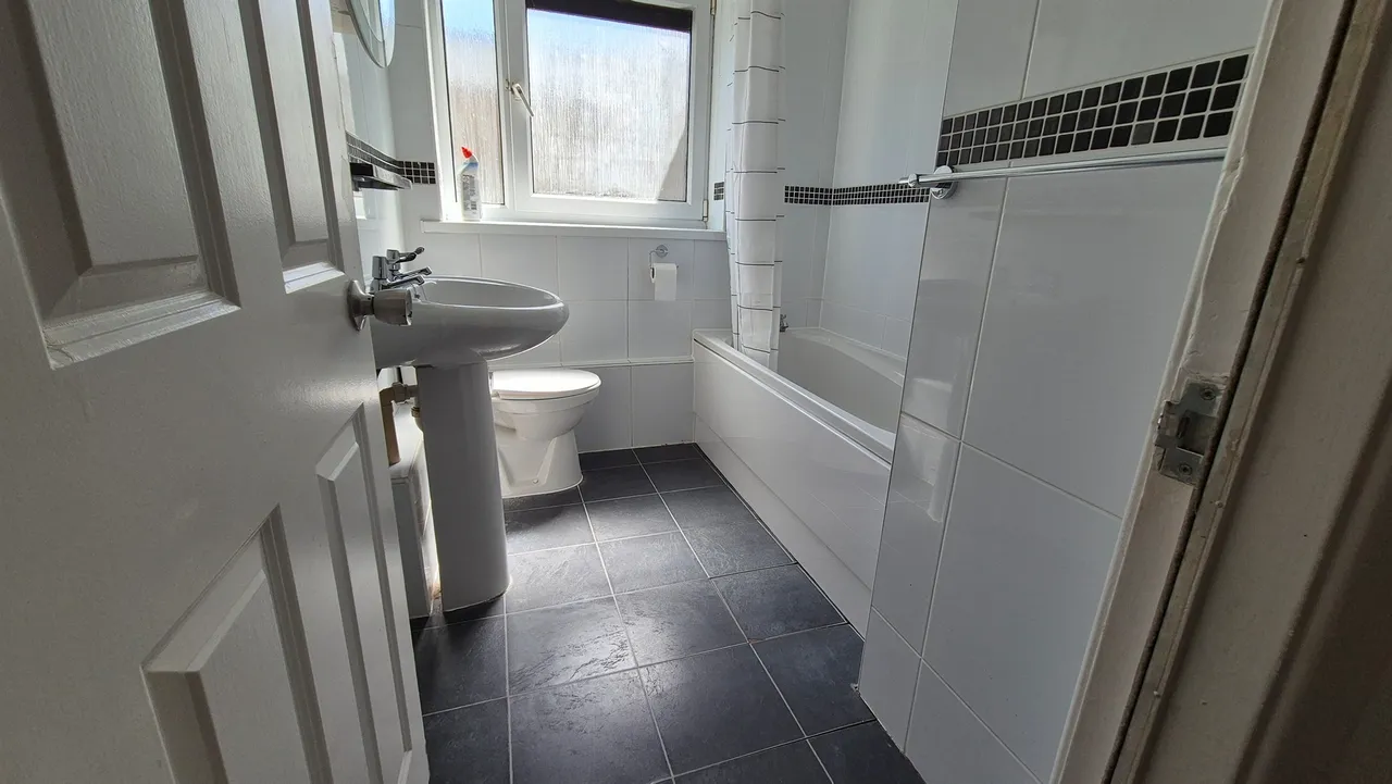 Linford Crescent, Southampton, SO16, photo 9