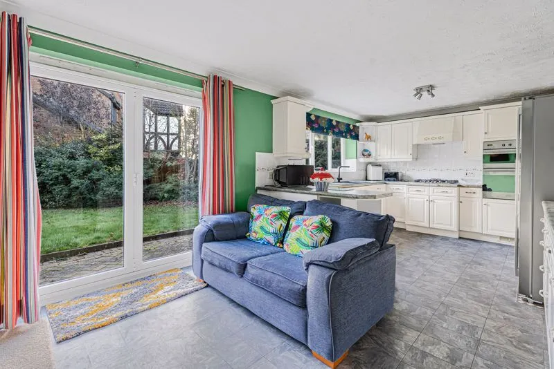 Paxton Crescent, Shenley Lodge, MK5, photo 2