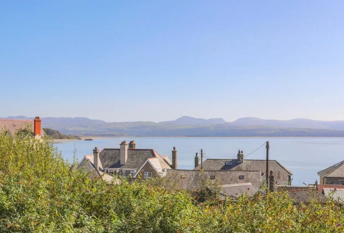 High Street, Criccieth, LL52, photo 11