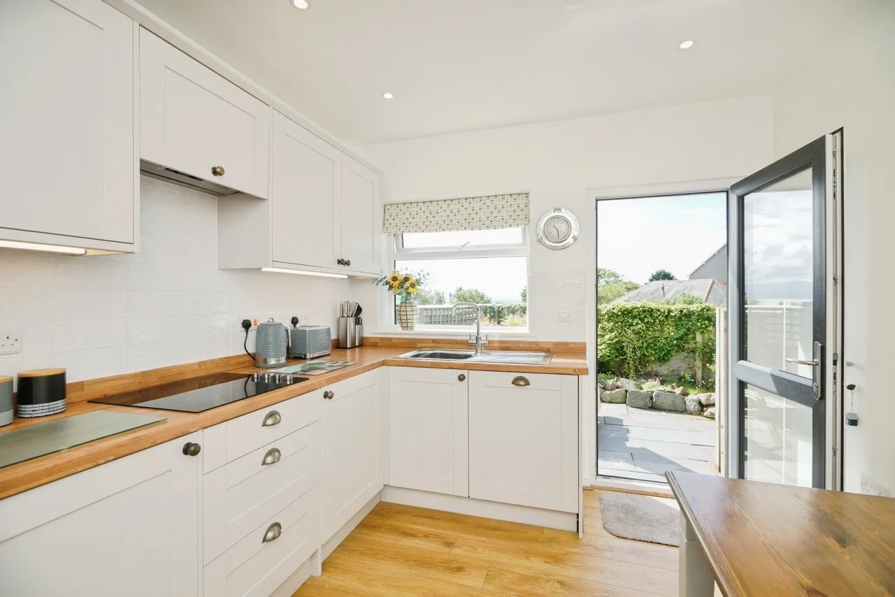 High Street, Criccieth, LL52, photo 20