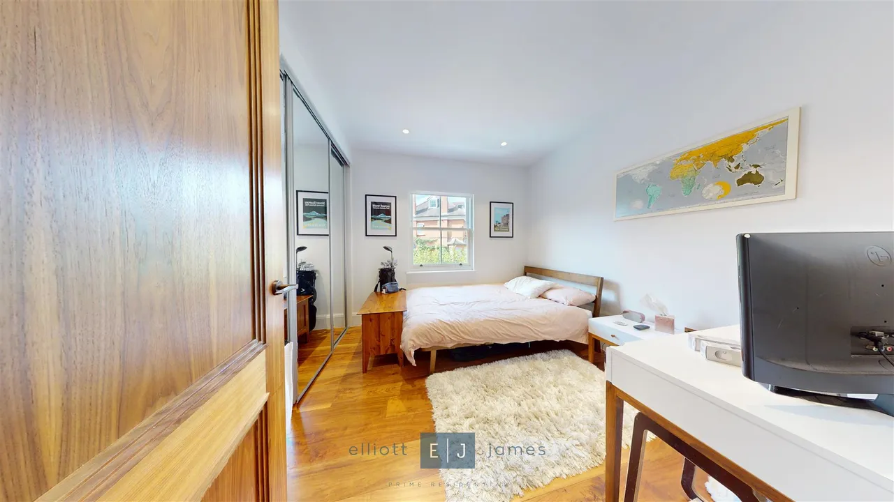 Connaught Avenue, Loughton, IG10, photo 10