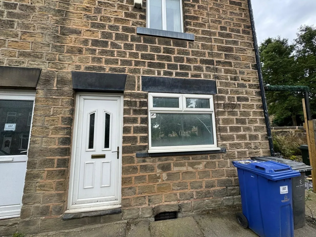 Pontefract Road, Hoyle Mill, photo 9