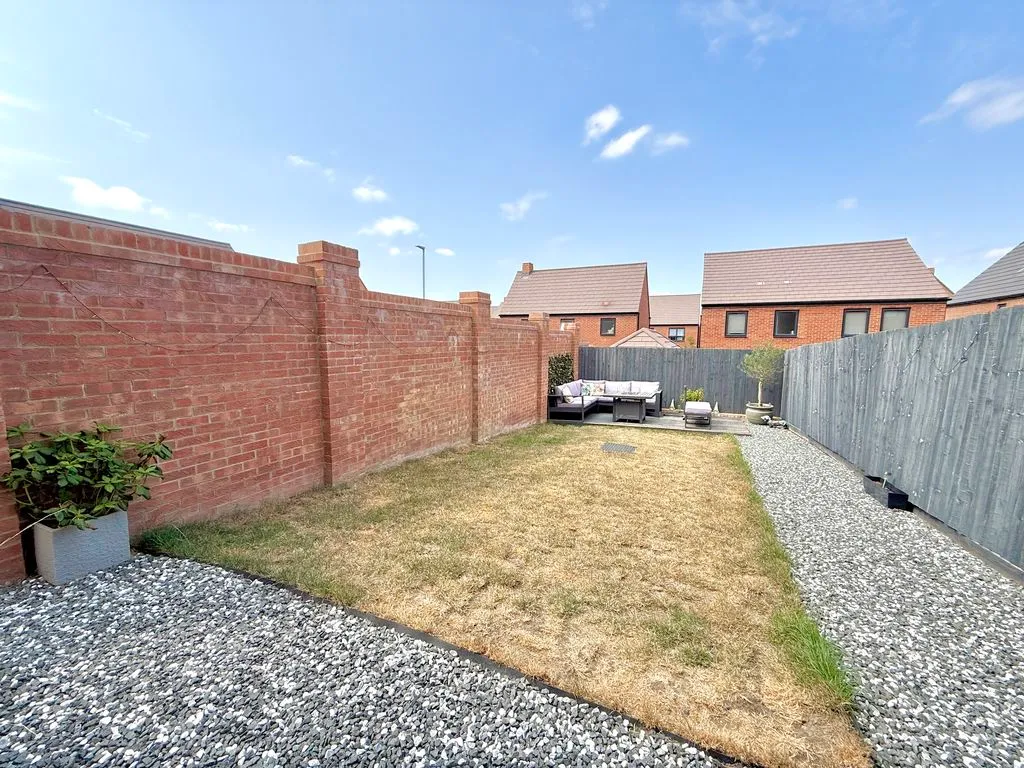 Betony Meadow, Linmere LU5 7AJ, photo 20