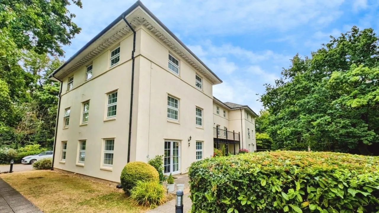 2 bed flat for sale, Gravel Hill Road, Yate, BS37