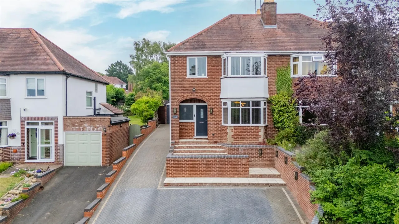3 bed house for sale — St. Peters Road, Pedmore, Stourbridge, DY9 0TY