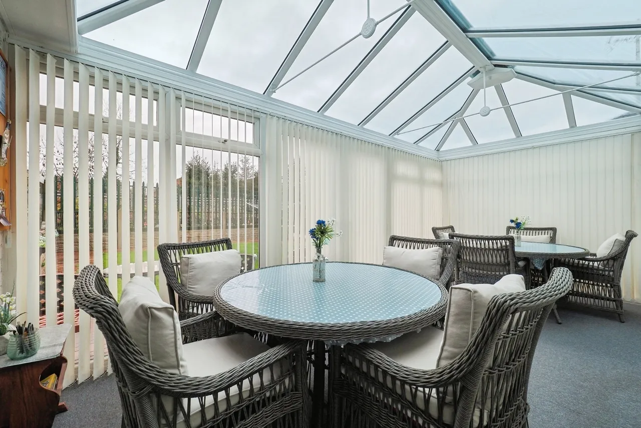 Moorsholm Drive, Wollaton, Nottingham, NG8, photo 8