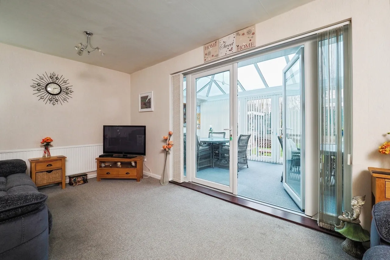 Moorsholm Drive, Wollaton, Nottingham, NG8, photo 9