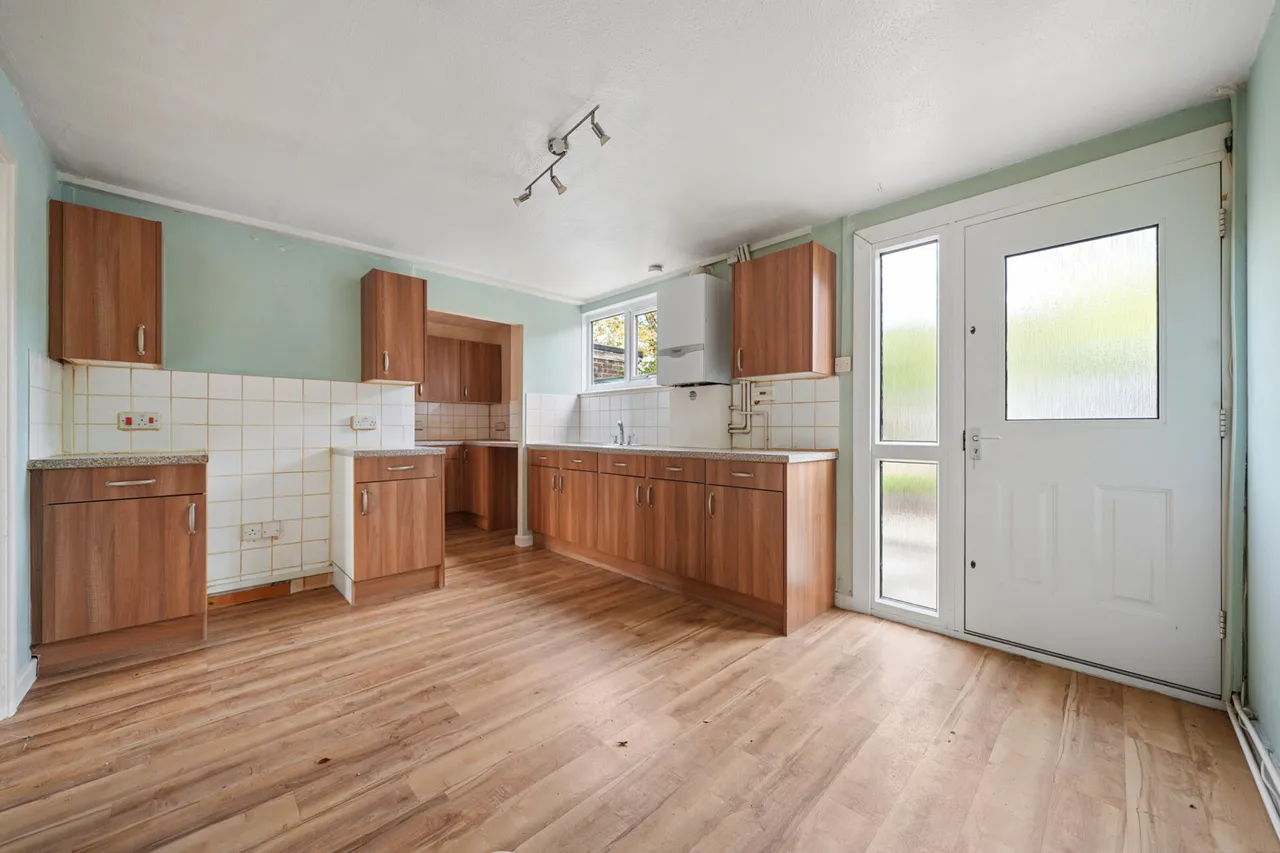 Watson Crescent, Wootton, OX13, photo 2