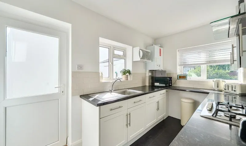 Manor Green Road, Epsom, KT19, photo 12
