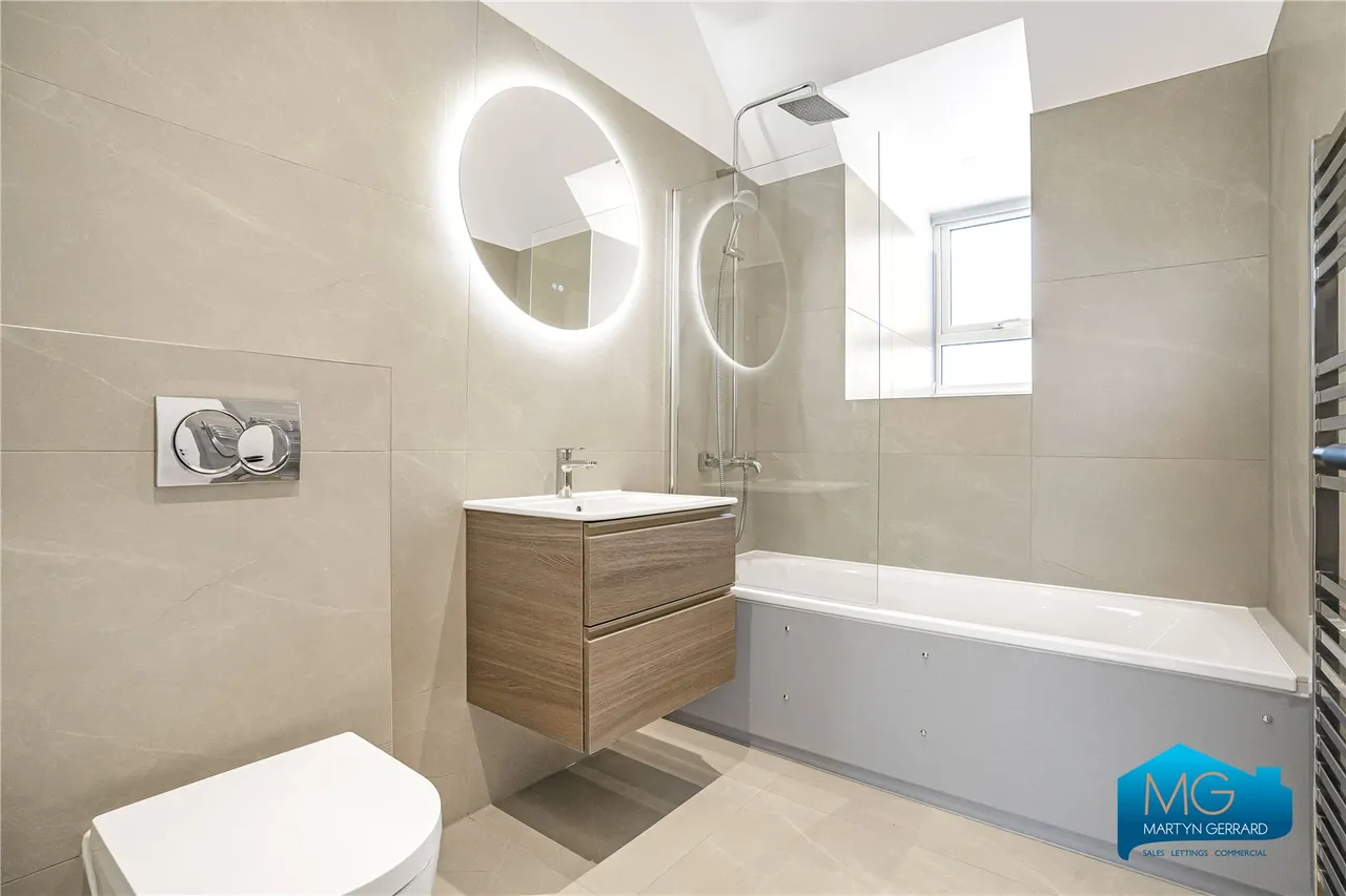 Gruneisen Road, London, N3, photo 4