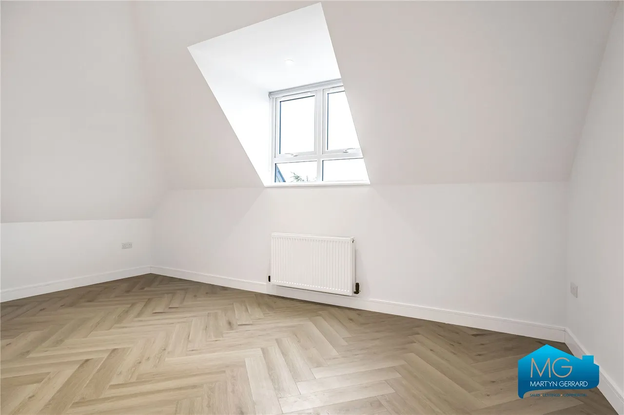 Gruneisen Road, London, N3, photo 11