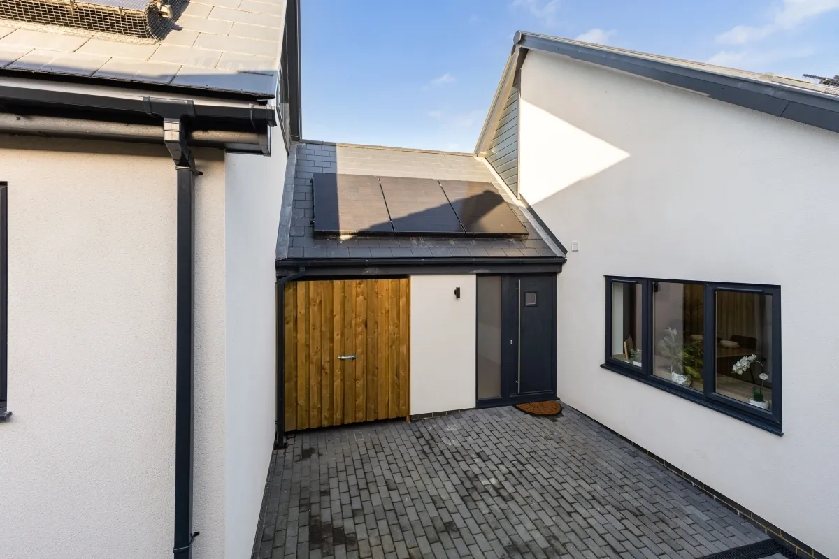 2 bed house to rent — Upper Road Kennington OX1