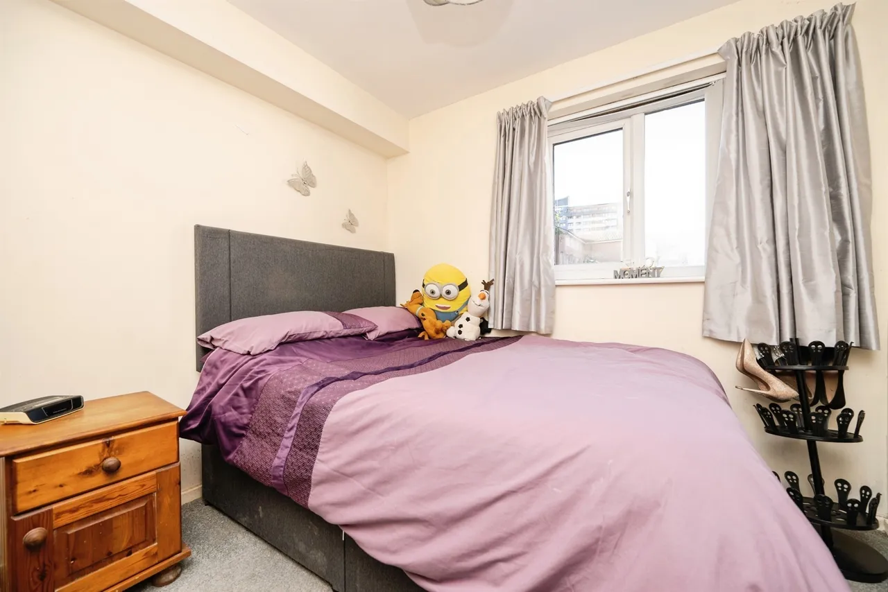Ely Close, Rowley Regis, B65, photo 6