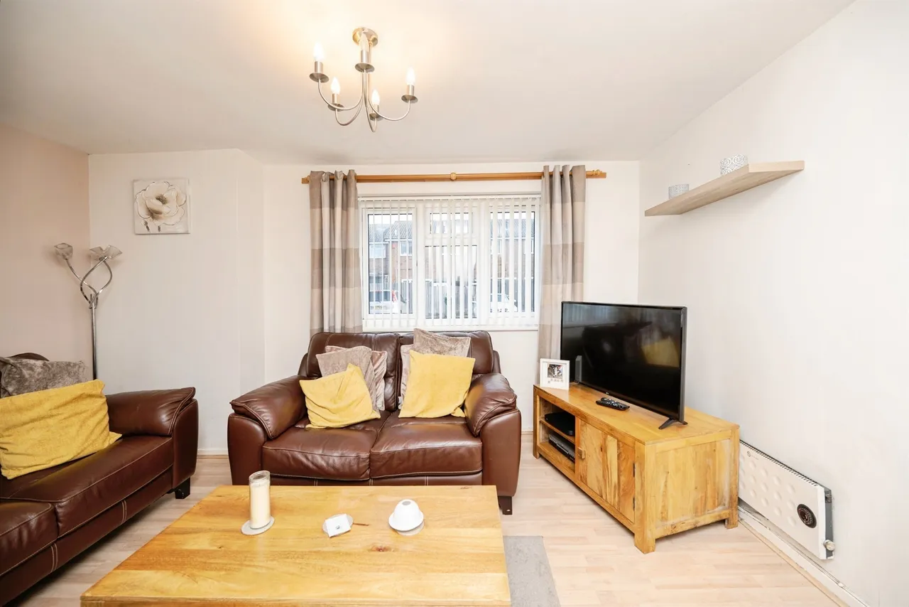 Ely Close, Rowley Regis, B65, photo 4