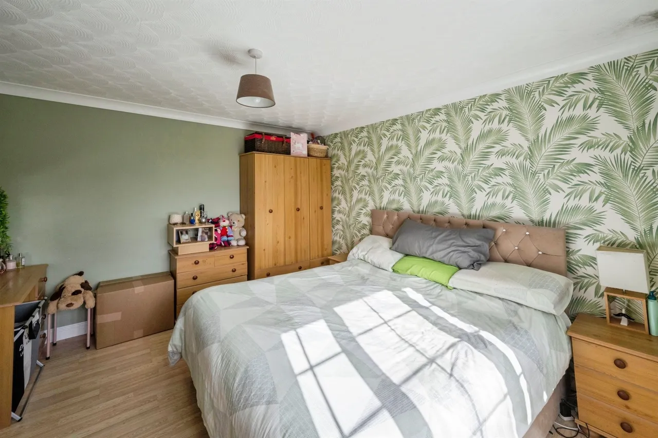 Broadwater Drive, Dunscroft, DN7, photo 8