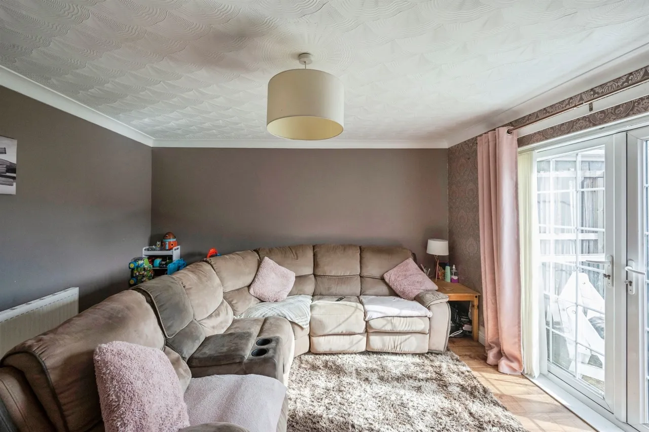 Broadwater Drive, Dunscroft, DN7, photo 6