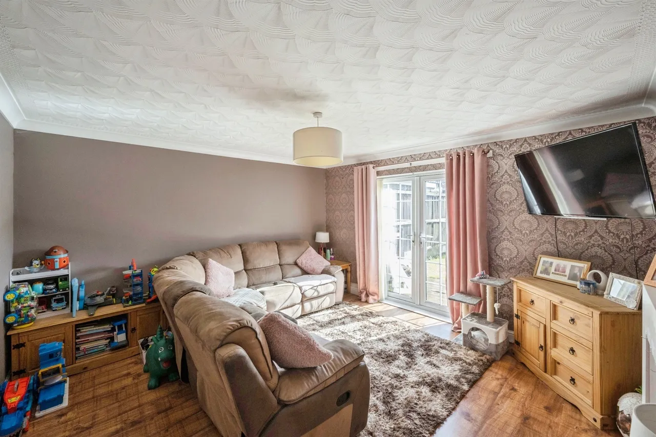 Broadwater Drive, Dunscroft, DN7, photo 4
