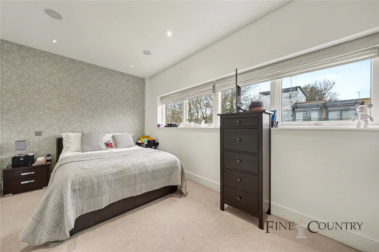 Treetop Mews, London, photo 6