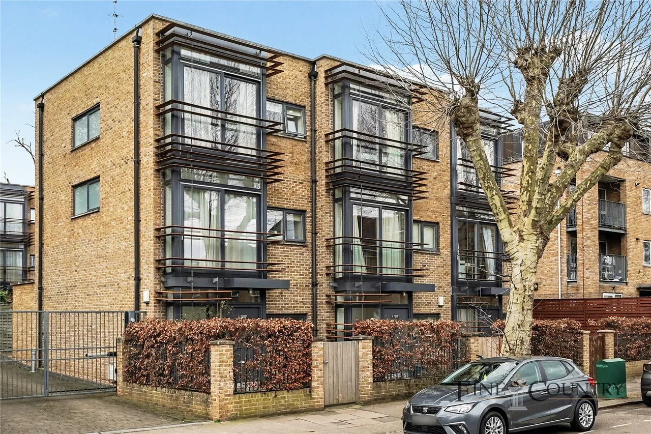 Treetop Mews, London, photo 12