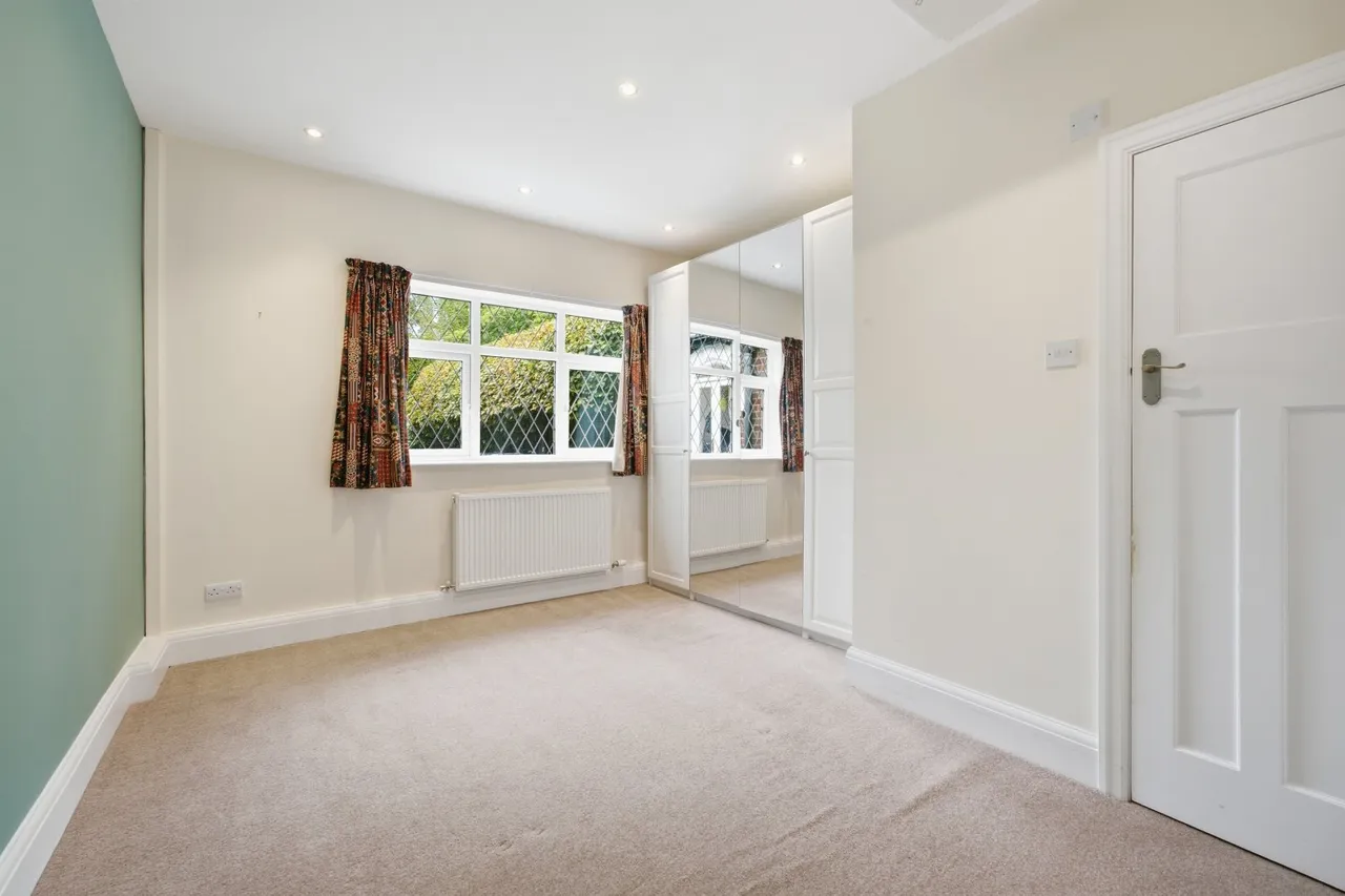 Claremont Avenue, Marple, SK6, photo 11
