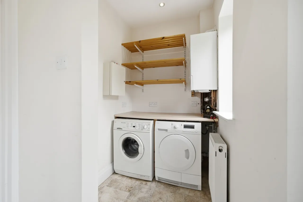 Claremont Avenue, Marple, SK6, photo 10