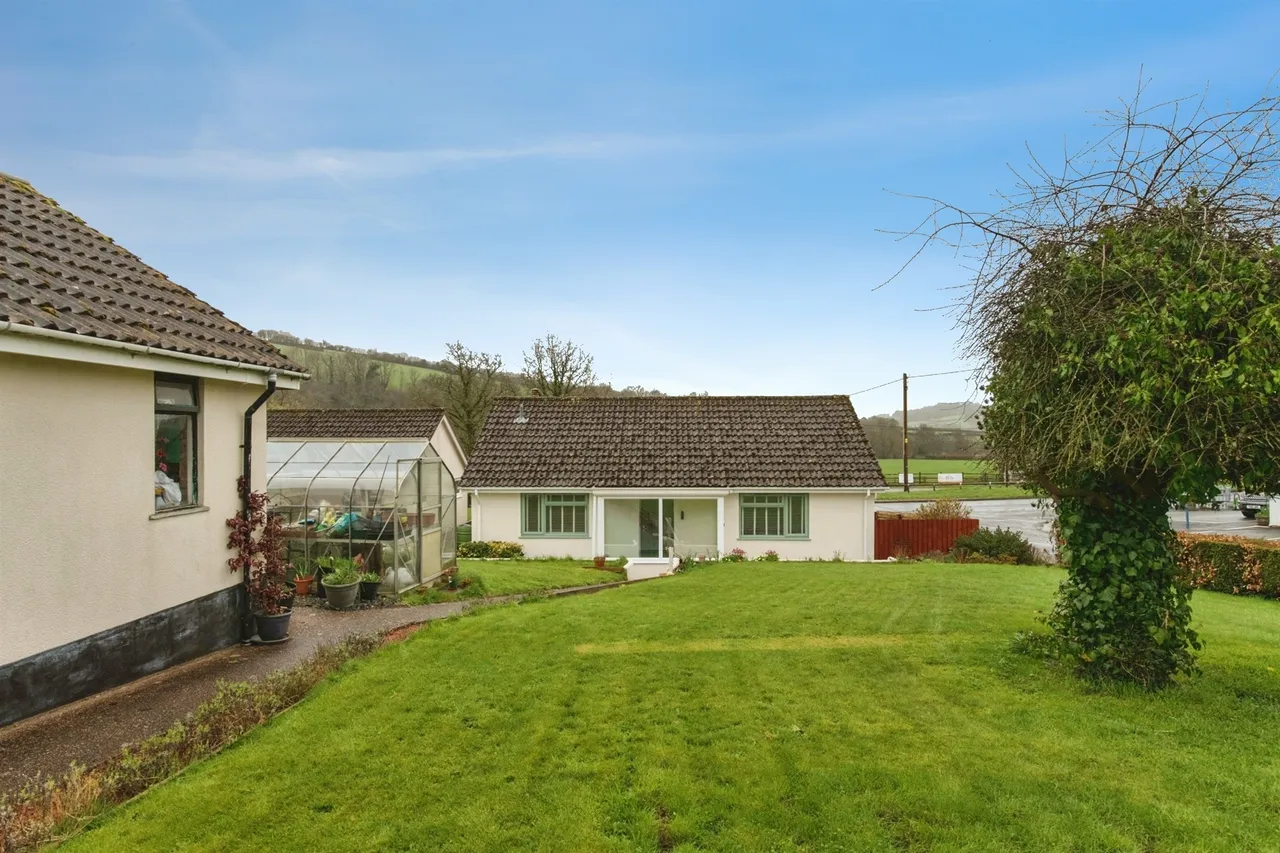 3 bed house for sale — Market Close, Brushford, Dulverton