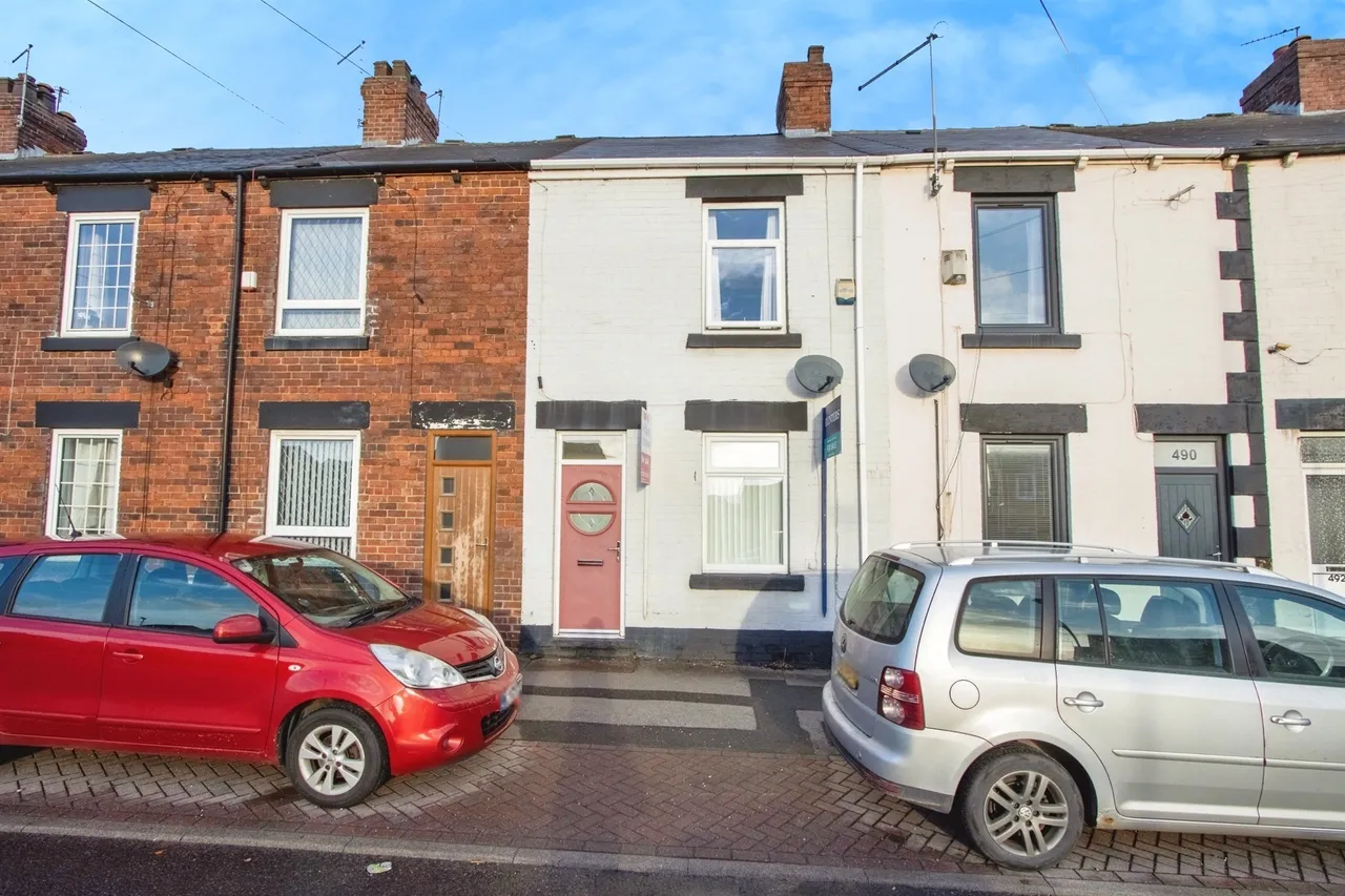 3 bed house for sale — Burton Road, Barnsley