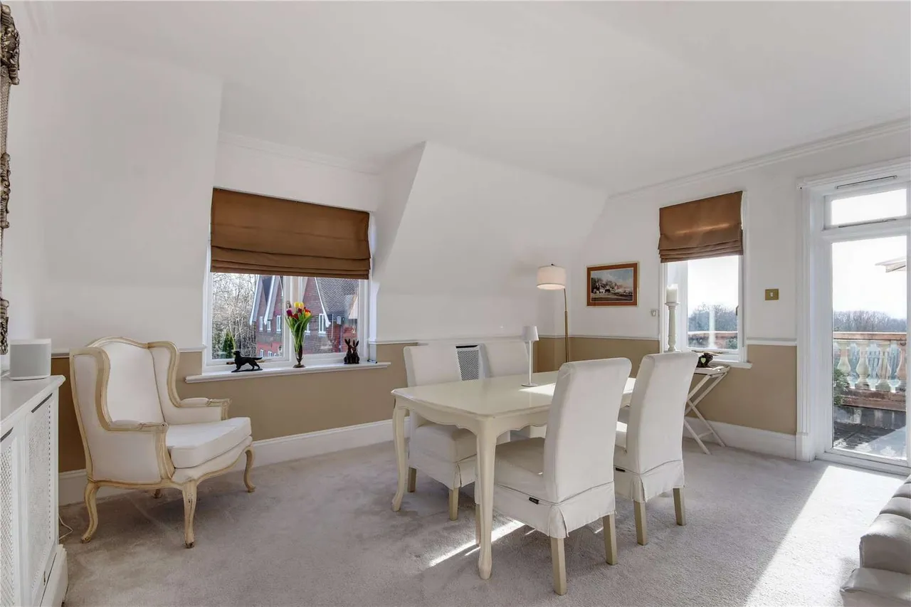 Springwood Hall, Springwood Park, Tonbridge, Kent, TN11 9LZ, photo 6