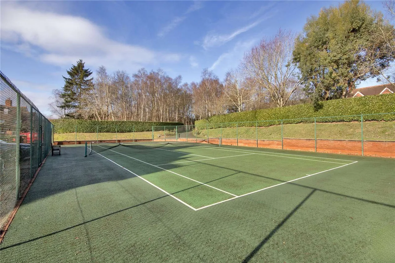 Springwood Hall, Springwood Park, Tonbridge, Kent, TN11 9LZ, photo 11