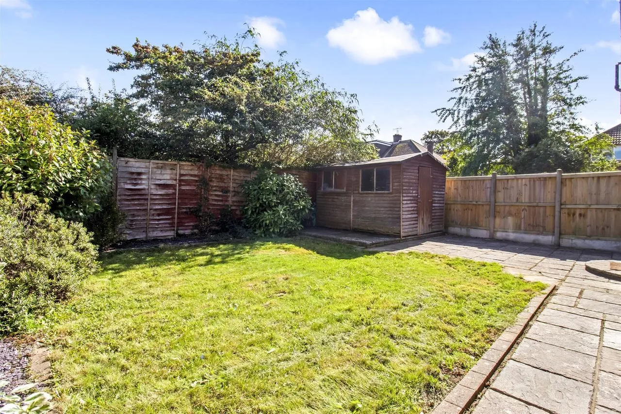 Grenville Avenue, Goring-By-Sea, Worthing, photo 13