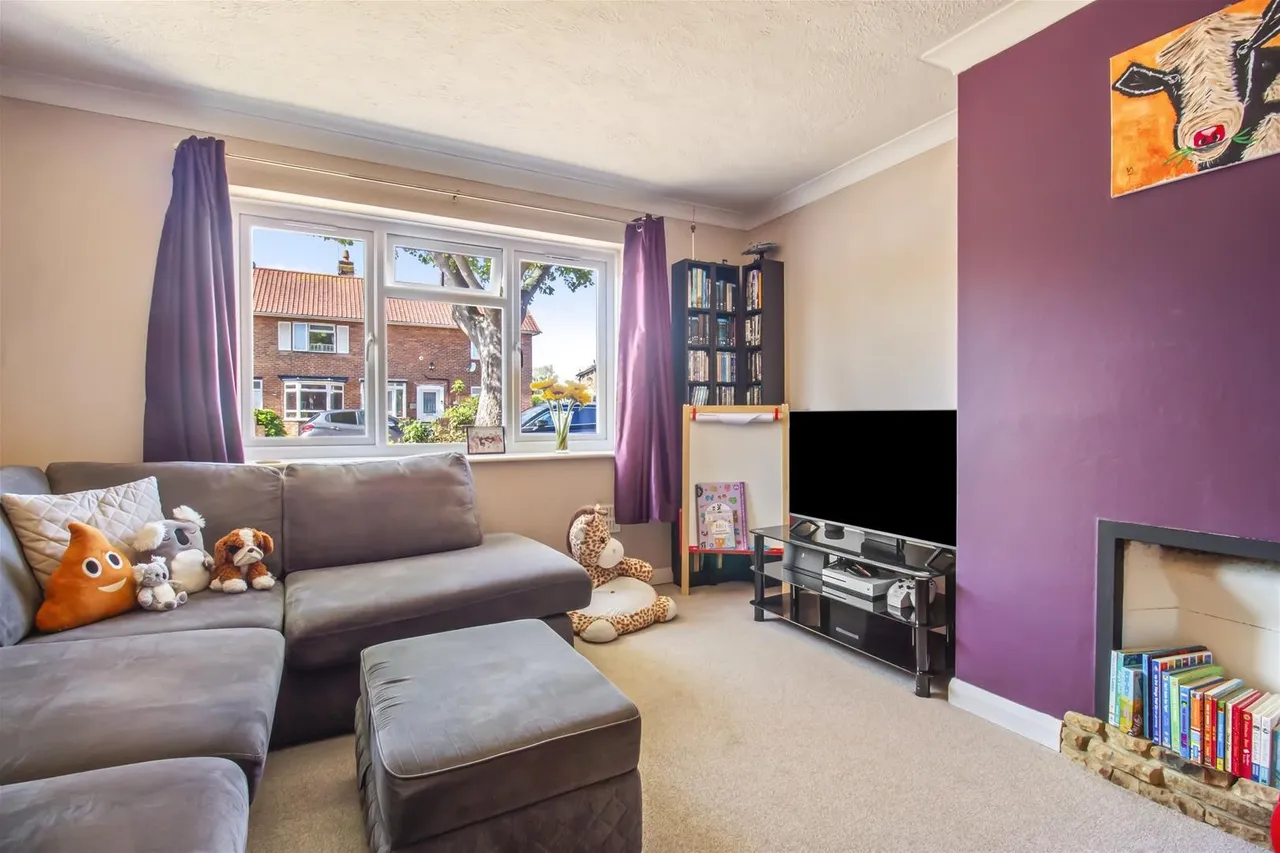 Grenville Avenue, Goring-By-Sea, Worthing, photo 2