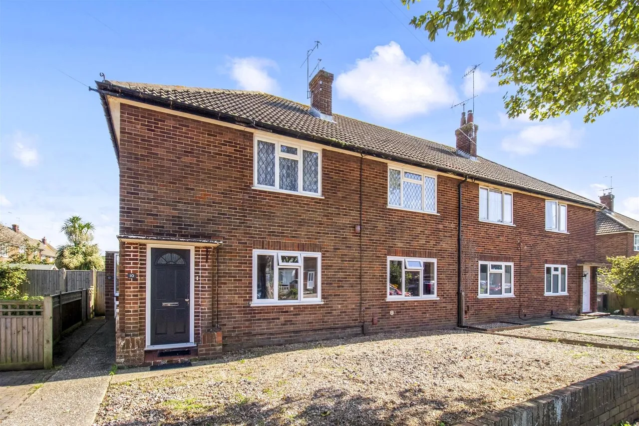 2 bed flat for sale — Grenville Avenue, Goring-By-Sea, Worthing