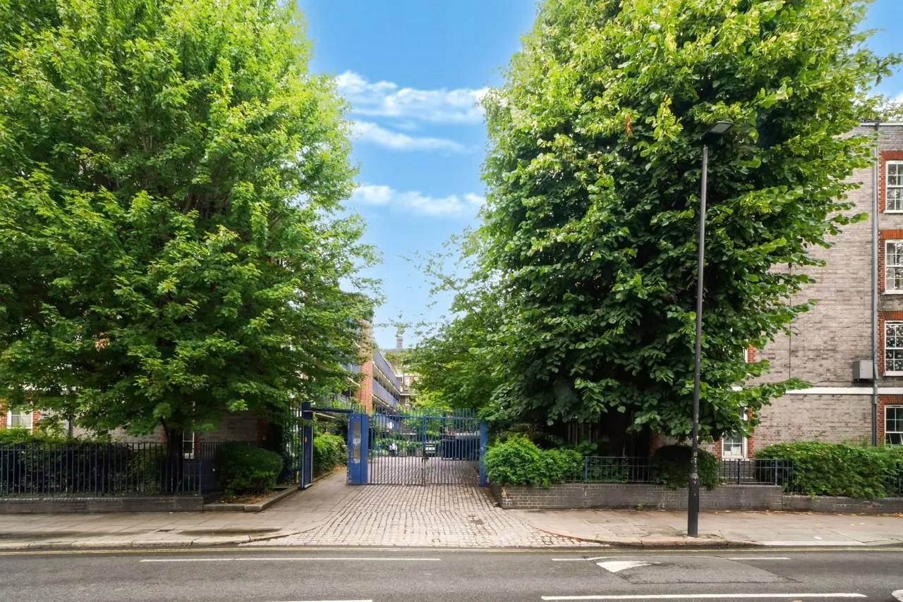 Leighton Road, London, NW5, photo 15
