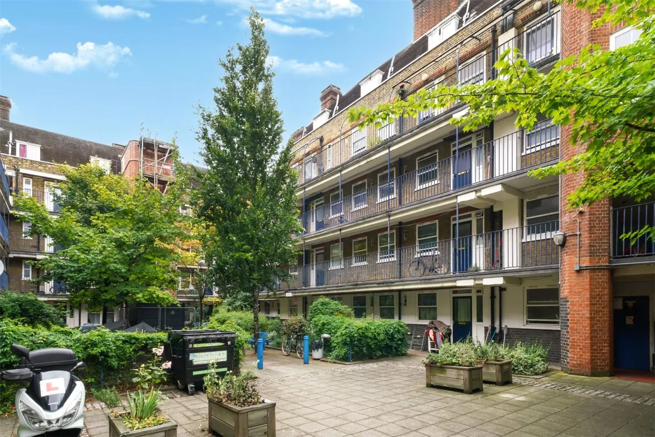 Leighton Road, London, NW5, photo 14