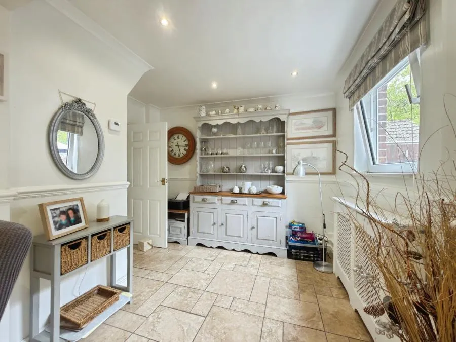 Gwernrhuddi Road, Cardiff, CF23, photo 4