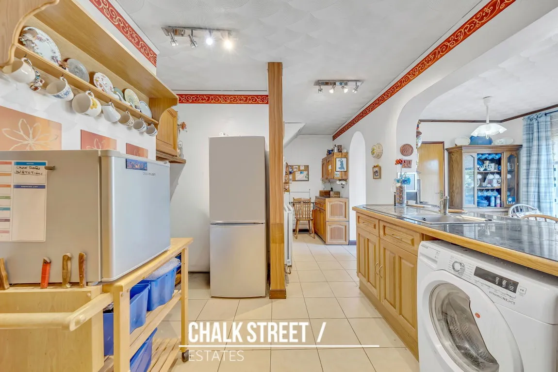 Amersham Road, Romford, RM3, photo 8
