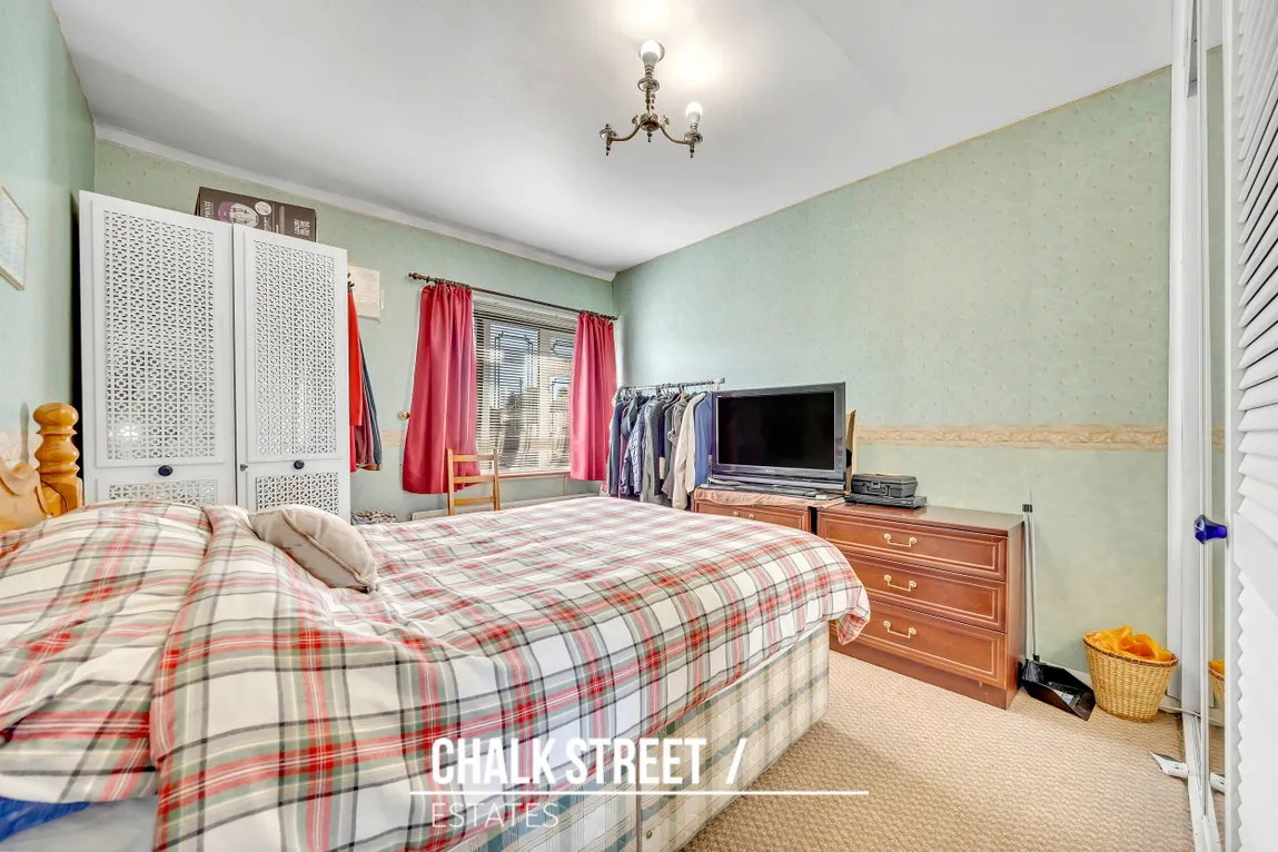 Amersham Road, Romford, RM3, photo 14