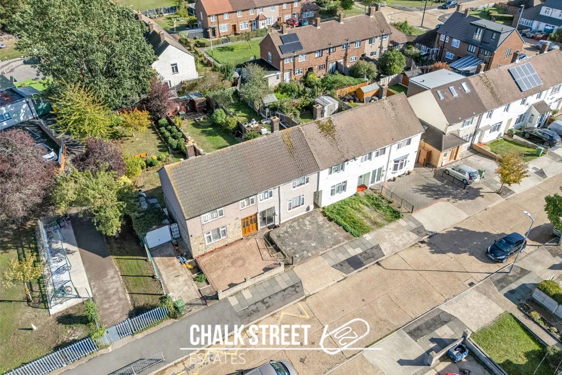 Amersham Road, Romford, RM3, photo 26