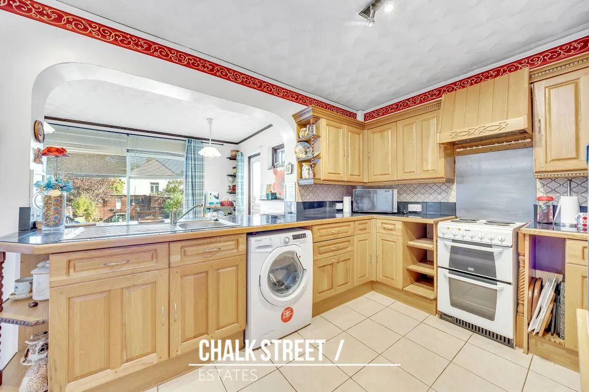 Amersham Road, Romford, RM3, photo 4