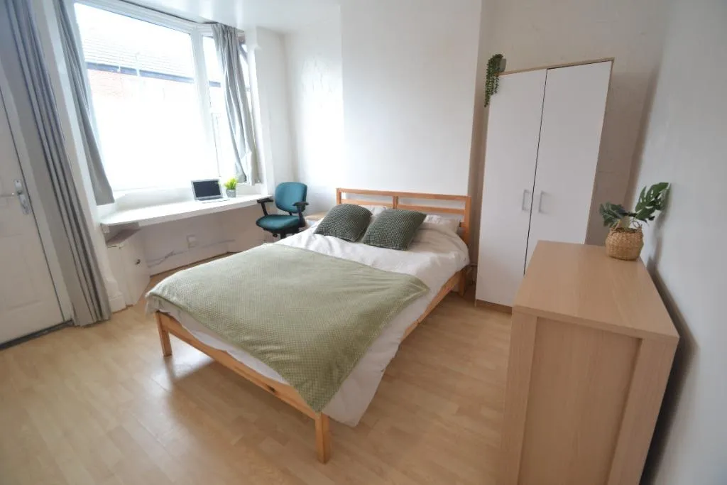 Claude Street, Dunkirk, NG7, photo 7