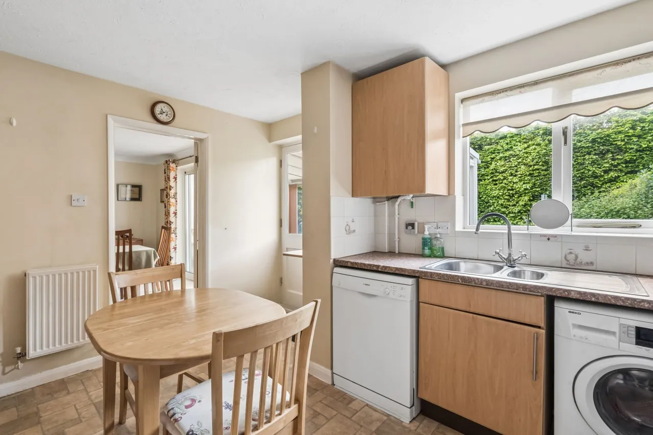 Brackenwood, Naphill, HP14, photo 8