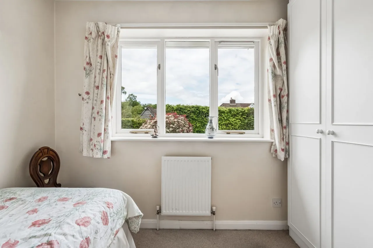 Brackenwood, Naphill, HP14, photo 17