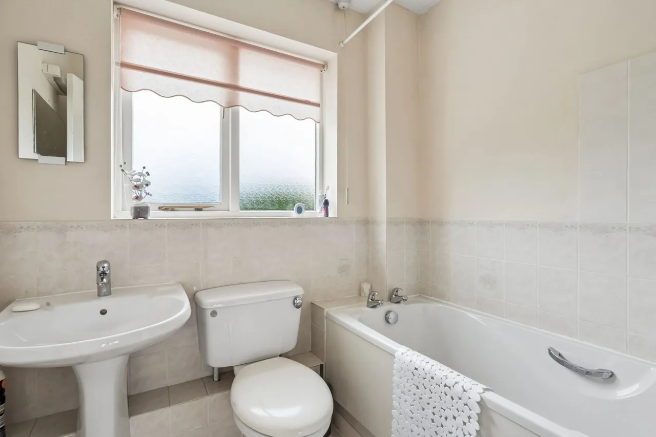 Brackenwood, Naphill, HP14, photo 10