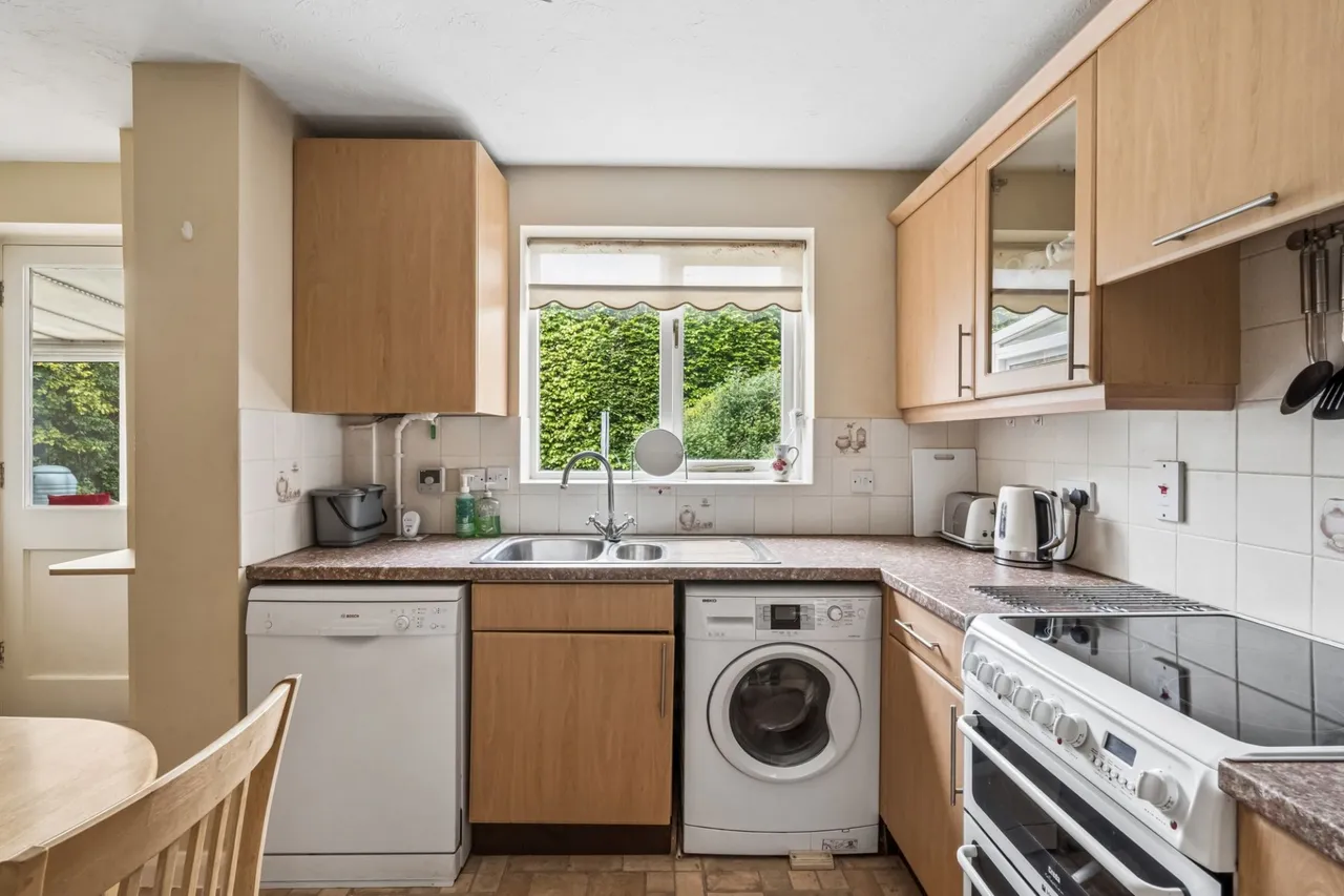 Brackenwood, Naphill, HP14, photo 7