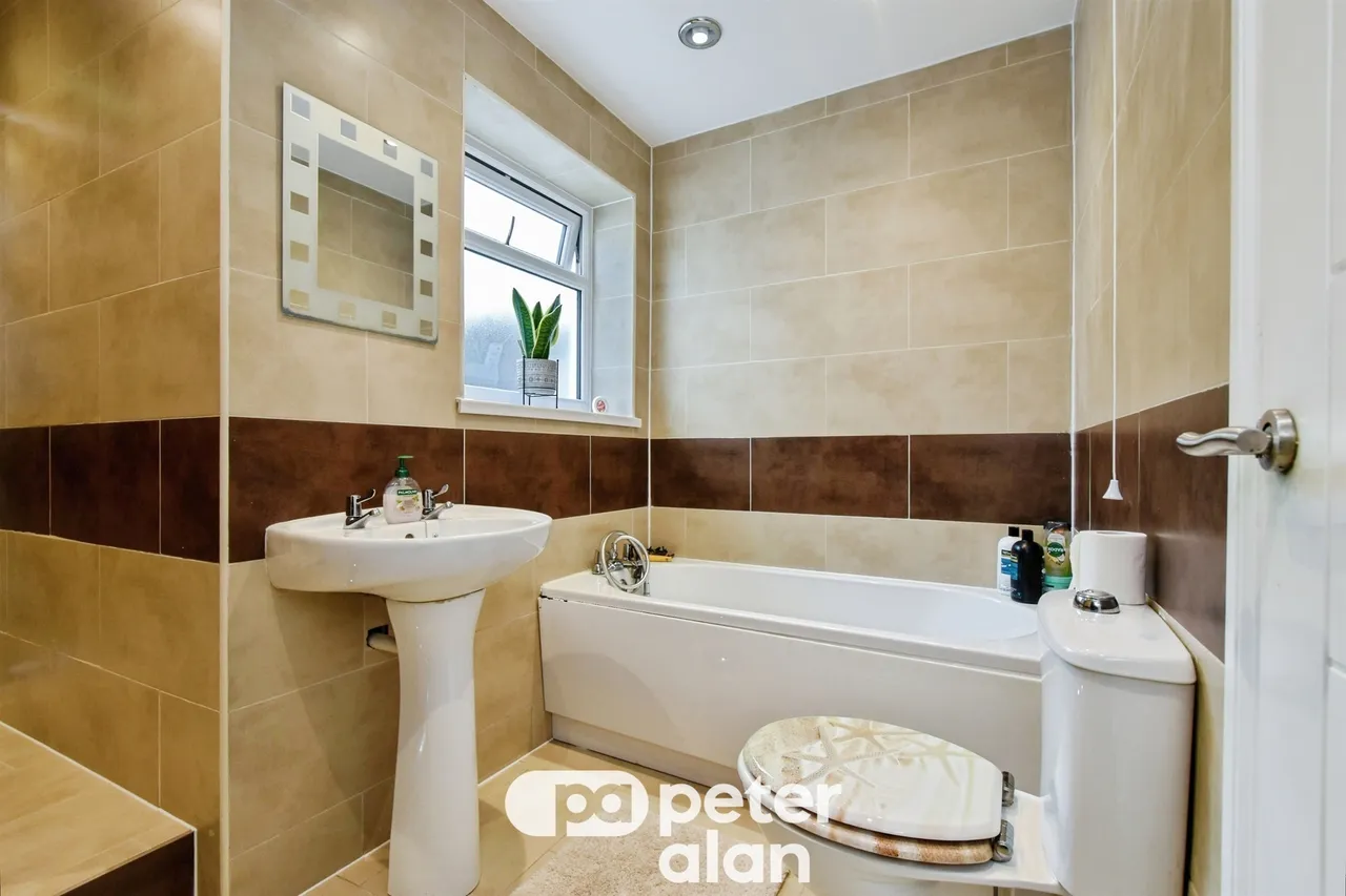 Guest Cottages Merthyr Tydfil, CF48, photo 8