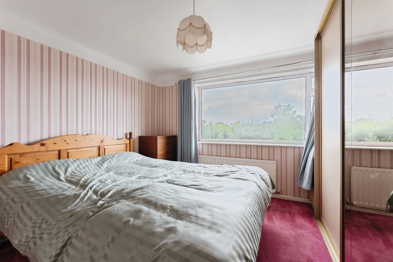 Hillfield Road, Little Sutton, CH66, photo 5